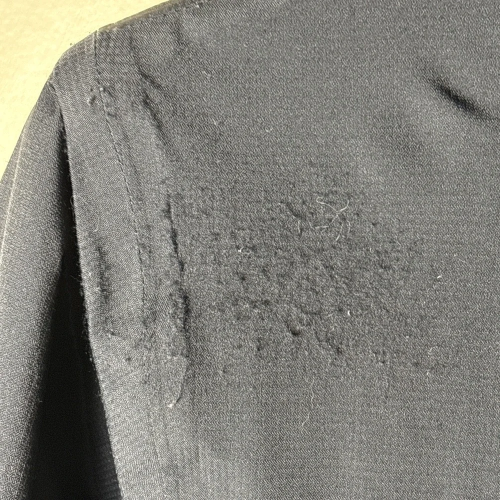 North Face Men's Size Small Black Lightweight Jacket - Flaws